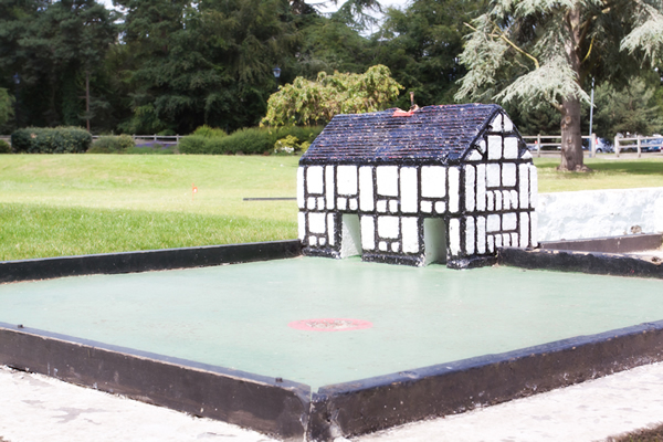 mini golf
